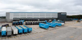 Workers at Major Fulfillment Center Walk Out Demanding Improvements