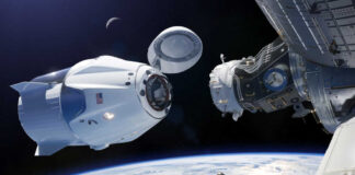 SpaceX's Bold Rescue Plan for NASA: Politics and Technology at Play